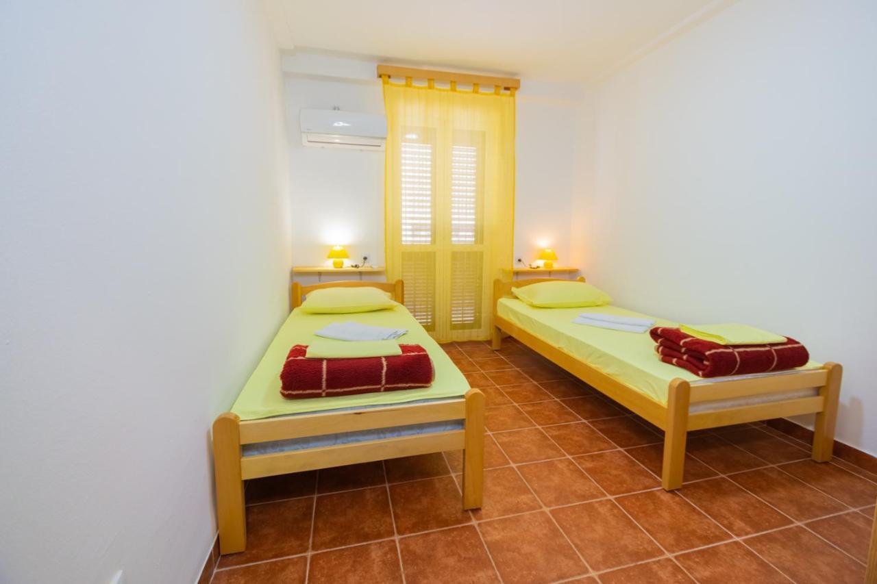 Guesthouse Lovcen Kotor Buitenkant foto
